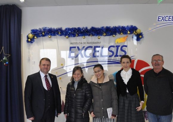 O delegație din Statele Unite ale Americii a efectuat o vizită de lucru la Școala EXCELSIS