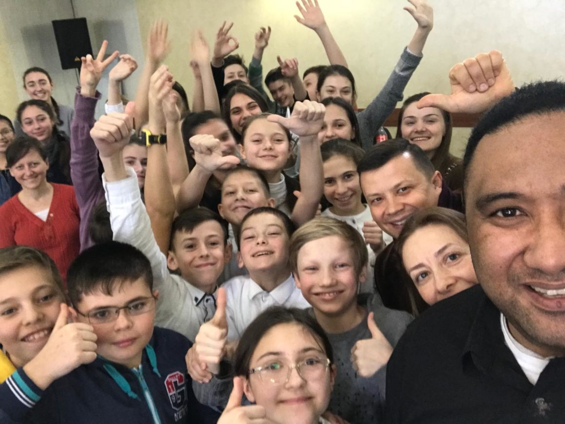Întâlnire memorabilă. Elevii EXCELSIS și-au făcut noi prieteni, cu care au împărtășit multe experiențe interesante