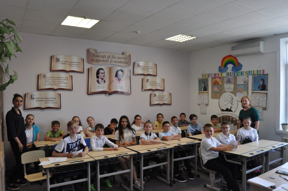 Cei mai buni cititori sunt la EXCELSIS